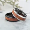 Mäns Titanium Ring Bröllop Band Engagement Ring Wood Inlay 8mm Comfort Fit Storlekar 6 till 13