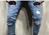 Модные мужские дизайнерские джинсы с протертыми отверстиями Летняя весна Узкие джинсы с вышивкой Письмо Синие брюки-карандаш Хип-хоп Уличные джинсы