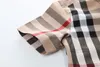 Jungen Hemd 2019 Frühling Sommer neue Stile INS neue Ankunft Sommer Umlegekragen Kurzarm hochwertige Baumwolle Jungen kleine Plaid8305502