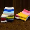 1 paires de chaussettes en coton pour enfants de 1 à 3 ans, garçons et filles, à rayures arc-en-ciel, courtes, chaussettes de sport, style britannique, dessin animé mignon et coloré