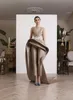 2020 Nya applikationer Kvinnor Jumpsuits Aftonklänningar Ruffle Peplum Elegant Ärmlös Prom Party Dress Long Train Formal Gowns Plus 152