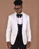 À la mode Un Bouton Garçons D'honneur Châle Revers Groom Tuxedos Hommes Costumes Mariage / Bal / Dîner Meilleur Blazer Homme (Veste + Pantalon + Cravate + Gilet) 671