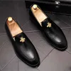 Британский джентльмен вышивка пчелы плоские туфли для мужчин оксфорд мужской свадебное платье выпускного вечера обувь возвращения на родину zapatos de novio