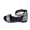 Vendita calda-35-39 Moda Estate Sandali casual Open Toe Appartamenti Scarpe da donna Banda stretta Solid Zip Sandali da donna Leopard Girls