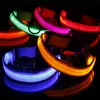 Mode LED Nylon Hundehalsbänder Hund Katze Geschirr Blinklicht Up Nacht Sicherheit Haustier Halsband mehrfarbig XS-XL Größe Weihnachtszubehör