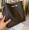 2019 Borsa a secchiello in vera pelle di moda da donna famosa designer Borse con coulisse stampa floreale borsa a tracolla255E