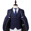 Costumes à fines rayures pour hommes gris Style britannique Slim Notch Lapel Groom Party Tuxedo Tuxedos de mariage Costume de bal formel (veste + pantalon + gilet)