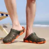 mais novos Jelly praia Sandals Homens ao ar livre Praia Chinelos Masculino Peso Leve Verão Eva Jardim sapatos respirável Buraco Mens flip-flop tamanho 40-45