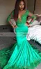 2019 Green Long Sheeves prom -jurken pure nek kanten applique sweep trein illusie lijfje formele optocht baljurk avondkleding plus maat 403 403