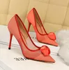 Designer Luxury Woman Mesh Shoes Rose Flower High Heels Dress Shoes Sandaler Celebrity High Heels Pekade t￥r Sexig stilett Party Wedding Shoes