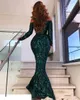 Sexy Goedkope Bling Emerald Green Avondjurken Slijtage Shoulder Slobined Kant Lange Mouwen Mermaid Floor Lengte Pailletten Party Prom-jassen