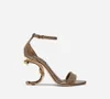 Hot Sale-Classic Luxury Newstyle Women's Sandals Fashion Toffles Sexig Sandal Alfabetisk Guld Heel Läder Stitching och Making Bältespännen