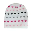 冬の暖かい雪の女性ニットキャップニットハット豆かぎ針編みビーニー少女かわいい愛の心刺繍帽子