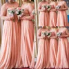 Billiga arabiska rosa brudtärna klänningar juvel hals spetsar applikationer långa ärmar chiffong golvlängd piga av heders formella bröllop gästklänningar 403