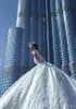 2019 Vintage Arabisk Dubai Style Long Lace Appliqued Wedding Dress Ball Gown Luxury Backless Square Neck Bridal Gown Custom Made Plus Storlek