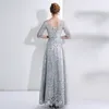 Mingli Tengda High Quality Broderade Sequined Lace Aftonklänningar Röda Halv Ärmar Elegant Kvinnor Patry Dress Silver Round Neck Long Dress