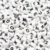 1000 Pçs / lote branco Mista Do Alfabeto Letra Acrílico Plana Cubo Spacer Beads encantos Para Fazer Jóias 7mm