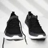 Primeknit Racer Hotsale Runner Trainers Chaussures de course pour hommes Rouge Gris Noir Femmes Jogging Designer Sports Sneakers