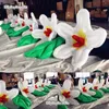 Belysning uppblåsbara blomsträng 6m / 8m / 10m lång simulerad lilja med LED-ljusremsa för bröllop och festdekoration