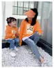 Весна-осень 2019 г., футболка с длинными рукавами для отца и дочери, для маленьких девочек и мальчиков, оранжевая одежда, одинаковые комплекты для семьи зеленого цвета