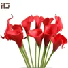 20 pçs / lote Calla Lily Flor Artificial Pu Real Touch Home Decoração Flores Buquê De Casamento Flores Decorativas XZ014