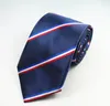 Diseñador Mens Ties 38 Diseño de seda corbata de 8 cm de tela escocesa Lazos rayados para los hombres de negocios formal del banquete de boda Gravatas