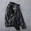 Yr! Gratis frakt.Sales.brand Motorstil Läderjacka Men.Winter Warm Black Genuine Cow Hide Coat.Classic Biker Skull Jacket