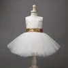 2022 Sparkly Seqyined Bow Robe De Fille De Fleur Courte Dentelle Appliqued Fomal Litlle Robes De Fille Pas Cher Tulle Princesse Fille Anniversaire Robe De Mariage