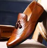 Nya män klädskor män formella skor läder mode bröllop skor män affärer casual oxford sko
