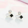 Koreansk version Temperament Girls Ear Stud örhängen Diamond Pearl Bow härliga örhängen Enkla örhängen T2C5014