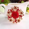 Nowy Kwiat Broszki Szpilki Złota Broszka Plated Rhinestone Rose Broszki Dla Tani Kobiety Suknia Ślubna Biżuteria