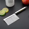 1pc Edelstahl Wellenmesser Frucht Gemüse Crinkle Cutter French Slicer Küche Kartoffel Salat Stahl Klinge Hacken Schneiden 7147584