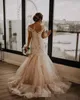 2020 Eegant Lace Mermaid Dresses Short Cap Sleeves Sweep Train Corset Back Off Bashing Dubai Wedding Gown vesido de Novia 401 401