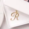 1 stks Minimalistische Cursief Initial Alfabet R Engels Ketting tiny woord Brief monogram charm Metal Engagement Geluk geschenken mannen fami2524