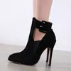 Designer Luxury Heels Office Women Fashion Black Synthetic Suede Pekade tå pumpar med spänne storlek 35 till 40