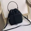 Cały pojedyncze na ramię worka do wiadra Crossbody Prosta mała torba swoboda Lady Nylon Oxford Fashion Bag215k