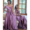 Dama de honra 2020 Vestidos roxos cetim do ombro Babilhas de miçangas feita lateral de pérolas Africana African plus size