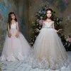 Söt 2020 Flower Girl Dresses For Weddings Ball Gown Cap Hyls Tulle spetskristaller Långt första nattvardsklänningar Little Girl190s