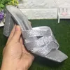 뜨거운 판매 -2018 새로운 여름 섹시 한 스틸 레토 하이힐 슬리퍼 지적 발가락 패션 신발 특허 가죽 여성 패션 샌들 슬리퍼