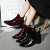 Vente chaude-nouvelles bottes à tête carrée miroir en cuir verni vin rouge noir avec des bottes hautes pour femmes