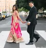 2019 Ny chic två stycken indiska bröllopsklänningar appliqued v halsringa sjöjungfrun pärlstav brudklänningar golvlängd bröllopsklänning med wrap