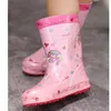 Heißer Verkauf-Bonbonfarben Regenstiefel Druck Rosa Regenbogen Niedliche Mädchen Babys Kinder Wasserdichte Schuhe 2016 Neue Kinder Regenlaarzen Pink Happy Gar