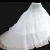 Helt nya vita tull petticoats med tåg 3 lager 2 hoops underskirt bröllopstillbehör crinoline för brudklänning formell klänning244a