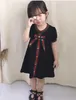 夏の赤ちゃんの女の子のデザイナードレスコットン子供服かわいい弓幼児の子供の子供の女の子の服のための半袖ドレスvestidos3372432