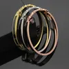 Gros-bracelets d'amour pour les femmes bijoux de mode charme C bracelet pulseiras acier noir plaqué 5 cristaux manchette bracelet cadeau pour les femmes