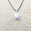 Collana con pendente a goccia d'acqua ovale in cristallo di quarzo opale di pietra naturale Catene in pelle per uomo Donna Gioielli di moda