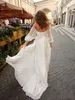 Nya strandbröllopsklänningar 2023 Sweetheart Lace Bohemian Wedding Dress with Löstagbara ärmar Sidan Split Boho Bridal Bowns Custom BC1793 GW0210