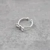 Mori kleiner frischer Linienhohlbogen versilberter Ring weiblicher Handschmuck