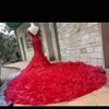 2019 Röda kvällsklänningar Spaghetti Lace Appliques Pärlor Tassel Floral Flowers Gorgeous Prom Klänning Skräddarsydda Formella Party Gowns