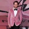 2020 Fashion Pink Velvet Wedding Jacket Peaked Lapel Two Buttons Slim Fit Man Blazers Winter Coat for Prom Party241F